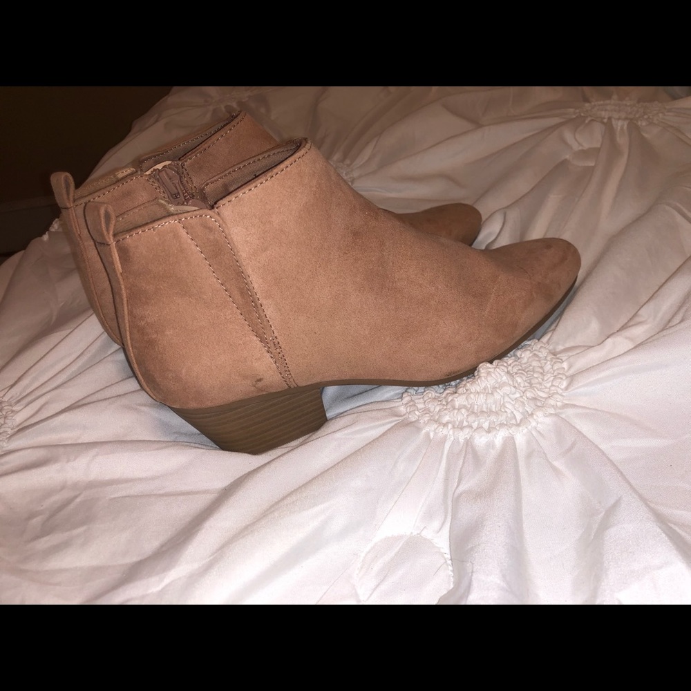 Old Navy Blush Pink Sueded Ankle Boots
